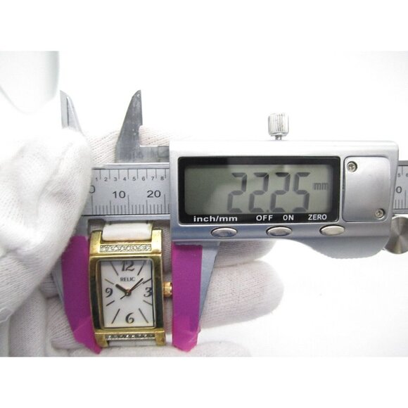 Women's Relic Quartz WR Analog 22mm Dial Causal Watch (E603) ZR3376 - Picture 2 of 12